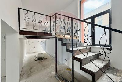 Birou, de 139.25 mp, în 13 Decembrie - 16