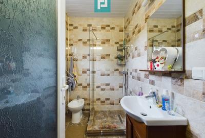 Casă individuală cu 5 camere cu Canalizare în Central - 7