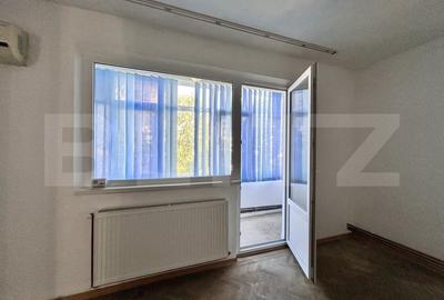 Apartament cu 3 camere, 63 mp, zona Vest - 3