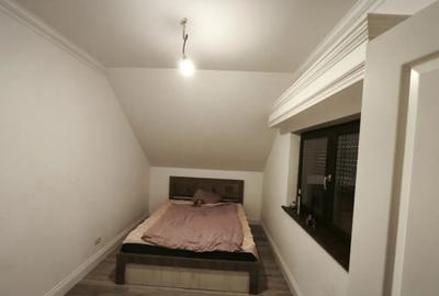 Casă cu 8 camere cu Teren 750 Mp în Central - 15