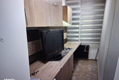 Garsonieră decomandată în Tei - 9