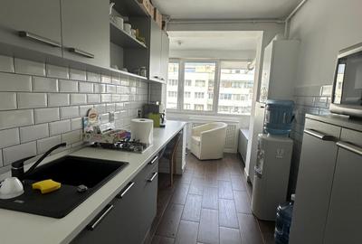Apartament 2 camere 50 mp -  etaj 9/10  - balcon - B-dul Mihai Viteazu Apartament 2 camere 50 mp -  etaj 9/10  - balcon - B-dul Mihai Viteazu - 4
