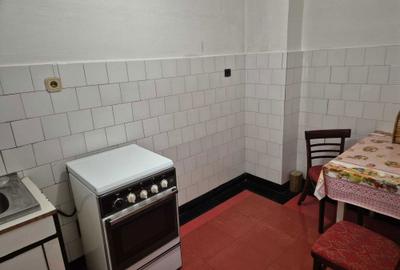 Apartament cu 3 camere decomandat în Central - 3