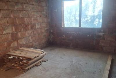 Casă cu 5 camere cu Teren 1000 Mp în Central - 6