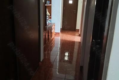 Vanzari apartament 3 camere