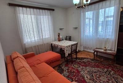 Apartament 3 camere – zona centrala Targoviste, Piata 1 Mai - 8