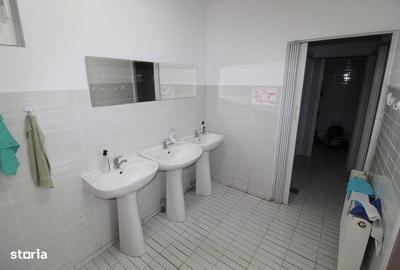 Spațiu comercial, de 1,212 mp, în Central - 3