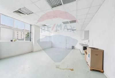 Spațiu comercial, de 3,000 mp, în Vitan - 2