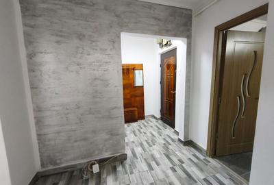 Apartament cu 3 camere decomandat, mobilat în Tomis III - 10