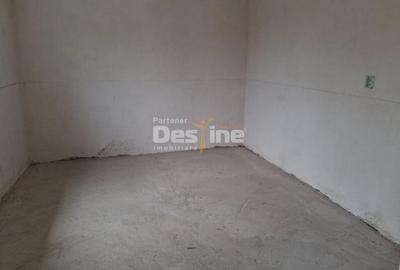 Casă cu 3 camere cu Teren 3000 Mp în Central - 7