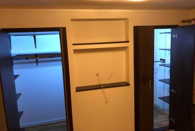Apartament cu 3 camere decomandat în Central - 3