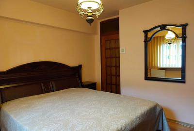 Apartament cu 2 camere decomandat în Republicii - 7