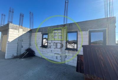 Casă individuală cu 4 camere cu Canalizare în Cârcea - 5