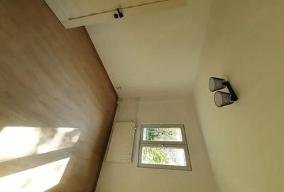 Apartament cu 3 camere semidecomandat în Tineretului - 9