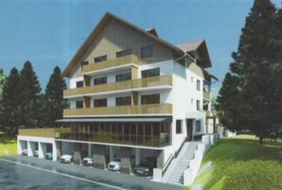 Casă cu 5 camere cu Teren 893 Mp în Central - 1