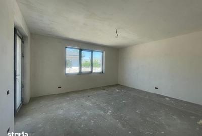 Casă cu 4 camere cu Teren 400 Mp în Domnești - 15