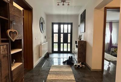 Casă cu 3 camere în Central - 16