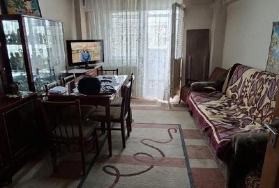 Apartament cu 3 camere decomandat în Aviației - 6