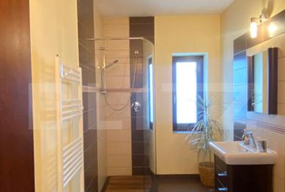 Casa superba de vanzare, in Sanpetru 1000 mp teren, la - 7