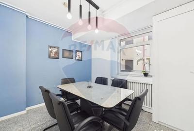 Apartament cu 4 camere decomandat în P-ța Unirii - 16
