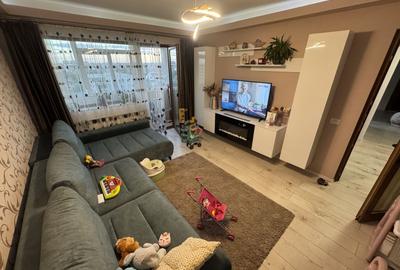 Apartament 3 camere zona Km 4 5 - 1