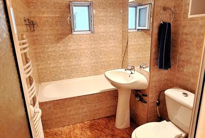 Proprietar, ofer spre inchiriere apartament modern cu 3 camere decomandate in Galati, Tiglina 3 - 9