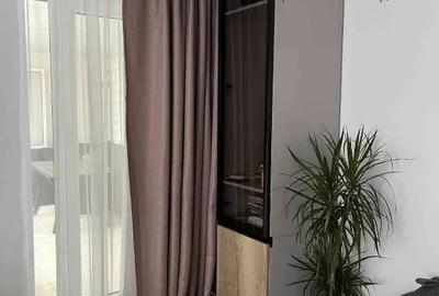 Apartament cu 2 camere decomandat în Tractorul - 3