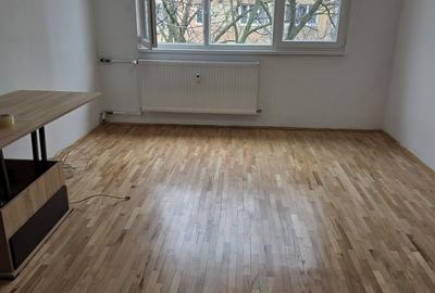 Apartament cu 3 camere semidecomandat în Drumul Taberei - 1