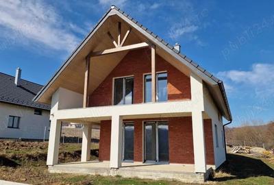 Casă cu Teren 800 Mp în Florești - 3