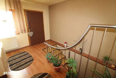 Casă cu 4 camere cu Teren 350 Mp în Central - 8