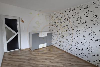 Apartament cu 3 camere decomandat în Ștefănești - 4