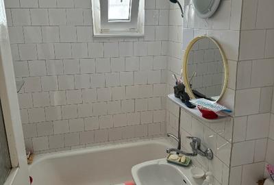Apartament 3 camere Str Milcov langa bazarul de rusi 71 m2 - 6