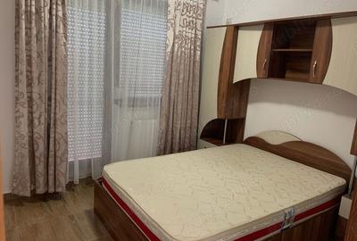 Inchiriez apartament cu 3 camere - 4