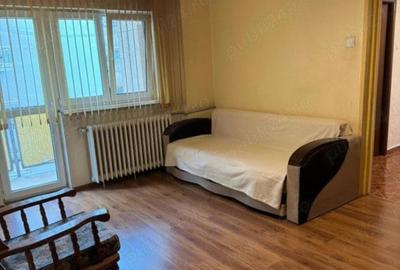 Apartament cu 3 camere semidecomandat, mobilat în Tineretului - 2