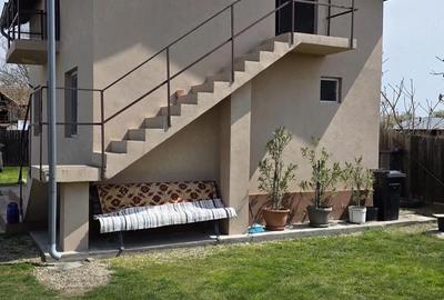Casă cu 3 camere cu Teren 1300 Mp în Costești - 1