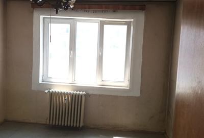 Apartament cu 2 camere semidecomandat în Titan - 2