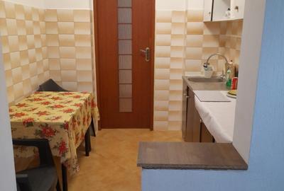 Apartament 2 camere decomandat, Etaj 1, acces metrou 1 Decembrie - 6