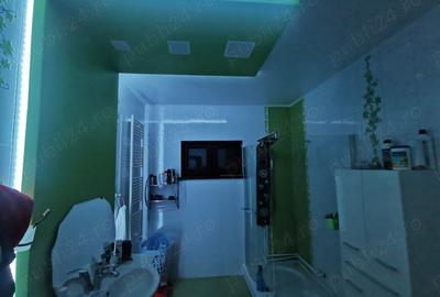 Casă cu 5 camere cu Teren 1120 Mp în Vânători - 3