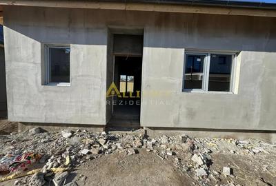 Casă cu 3 camere cu Teren 150 Mp în Central - 4