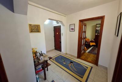 Apartament cu 3 camere decomandat în Tomis Nord - 9