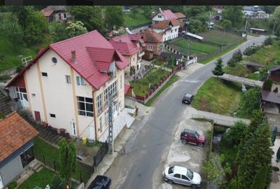 Imobil+ teren zona turistica județul Argeș- 1500 mp teren și 400 mp utili imobil - 2