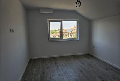 Duplex cu 3 camere cu Canalizare în Giarmata-Vii - 8