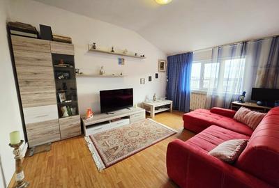 Vând apartament 2 camere Poarta 6 - 5