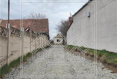 Casă individuală cu 3 camere cu Canalizare în Săcel - 4