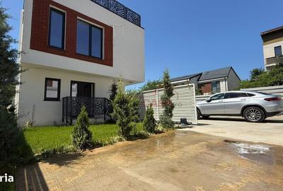 Casă cu 4 camere în Central