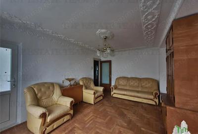 Apartament cu 5 camere decomandat în Sud - 15