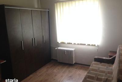 Apartament cu 3 camere decomandat în Crângași - 4