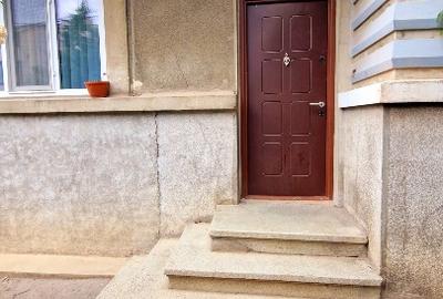 Apartament cu 2 camere decomandat în P-ța Muncii