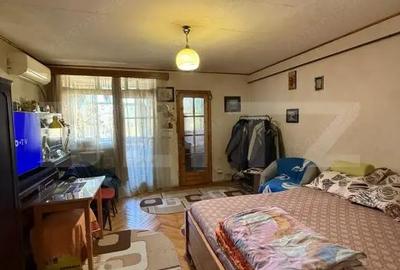 Garsonieră decomandată în Central - 2