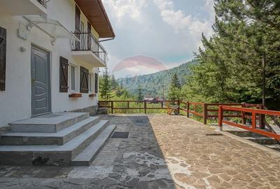 Vila cu potential turistic in Predeal privelisti si liniste montana - 9